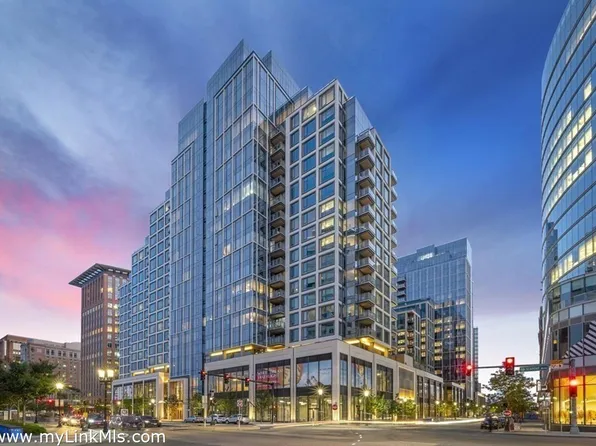 135 Seaport Blvd Unit 807, Boston, MA 02210