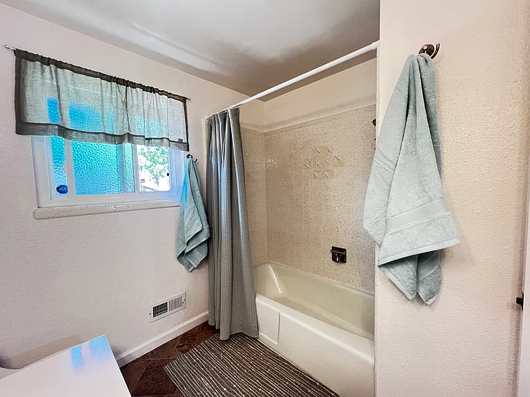 2851 Royal Palm Way — Photo 31
