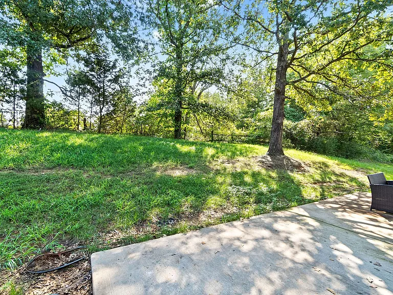 1269 Parkway Pl — Photo 44