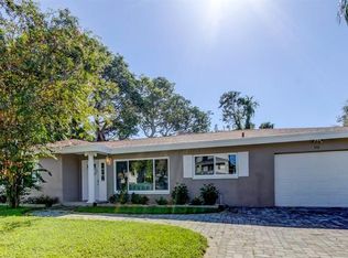 516 N Mayo St, Crystal Beach, FL 34681