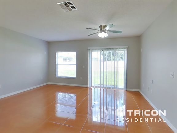 2nd image of 1040 Dudley Dr