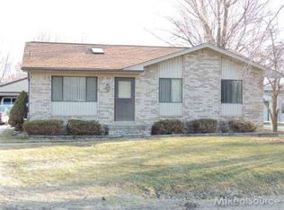 26855 Kuchenmeister St, Chesterfield, MI 48051