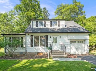 85 Park Ave, Cresskill, NJ 07626