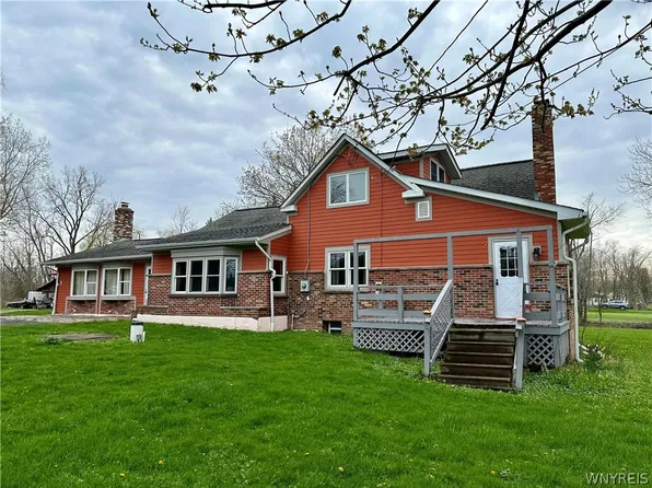 735 Seneca Creek Rd, Buffalo, NY 14224