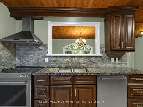 4th image of 229 Sunnidale Rd