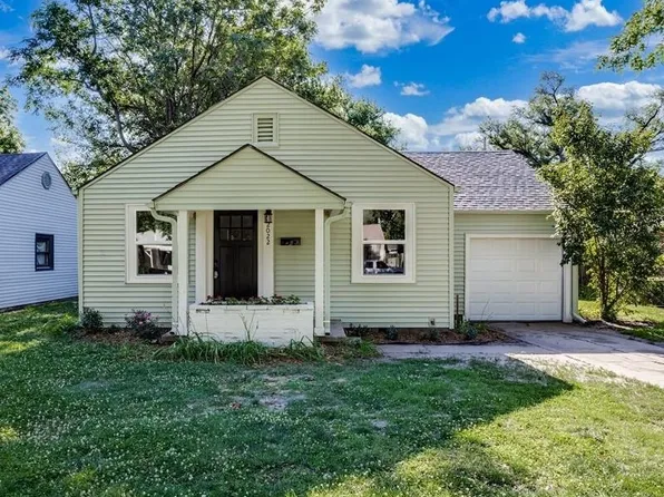 2022 N Woodland Ave, Wichita, KS 67203