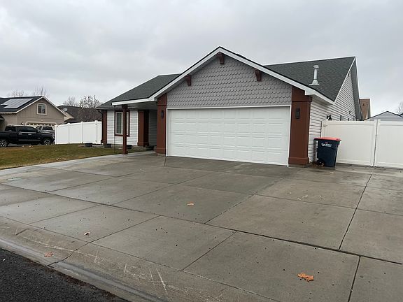 2nd image of 1238 Wirsching Ave W