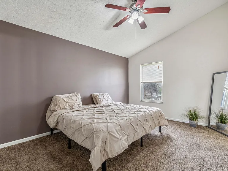 3270 Gurtis Dr — Photo 10
