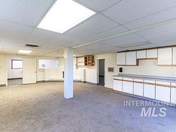 5th image of 805 1/2 W Richmond St