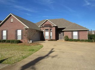 132 Eastside Dr, Brandon, MS 39047
