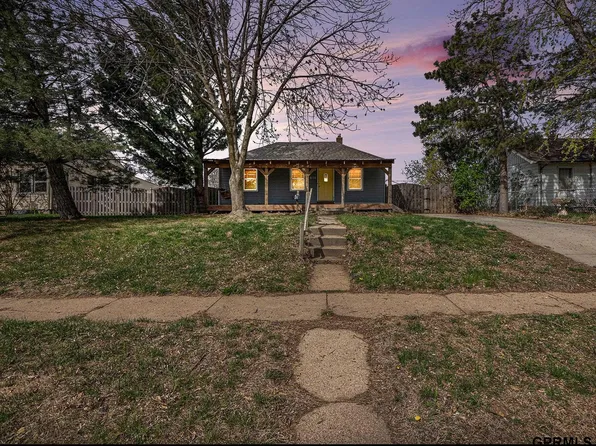 2610 Jefferson St, Bellevue, NE 68005