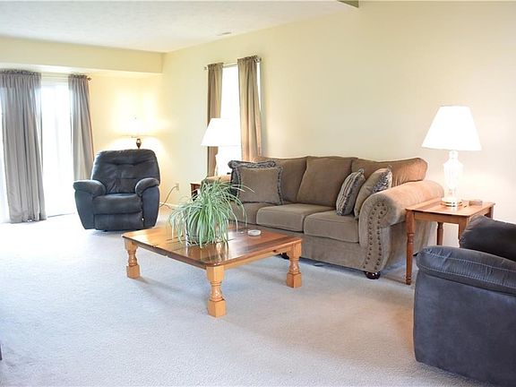 5th image of 1250 Oakbourne Cir