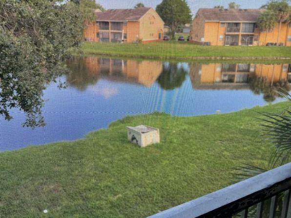 2561 NW 56th Ave APT D