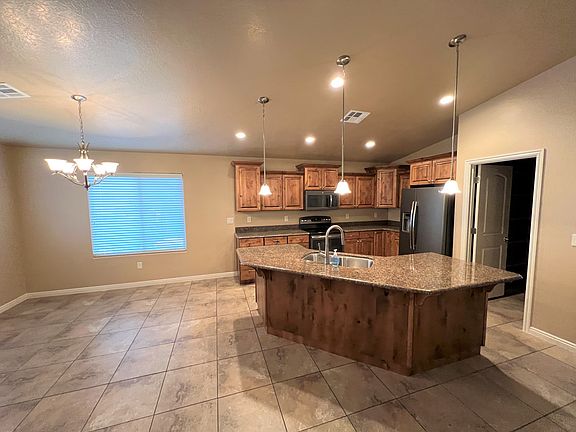 Kitchen 1_08182022