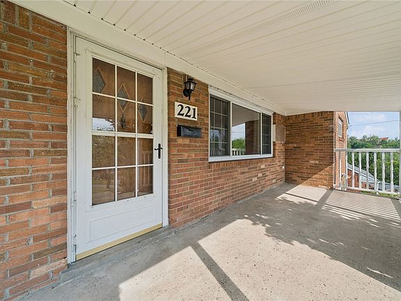 3rd image of 221 Clay Dr