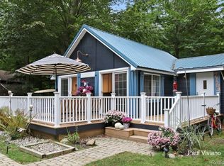 7164 Wildwood Dr, South Haven, MI 49090