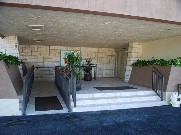 5th image of 79901 Overseas Hwy APT 518