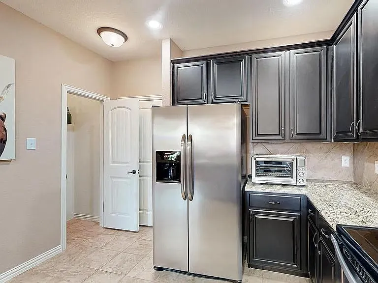 6948 Carrington Ln — Photo 3