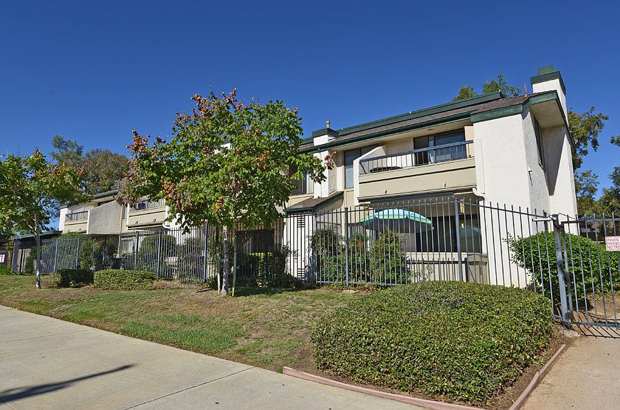 1st image of 450 W Vermont Ave Unit 106