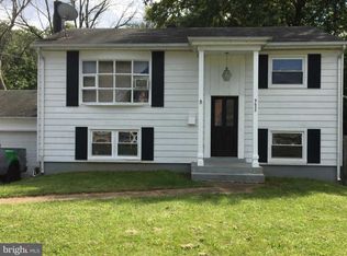 9633 Norfolk St, Manassas, VA 20109
