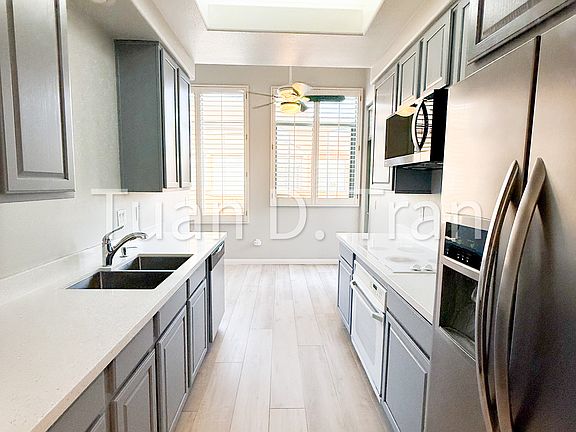 5th image of 144 S 3rd St Unit 530
