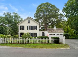33 Sill Ln, Old Lyme, CT 06371