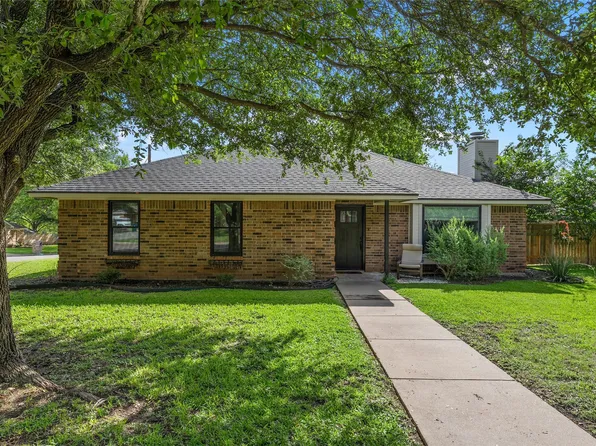 310 Ruth Dr, Hewitt, TX 76643