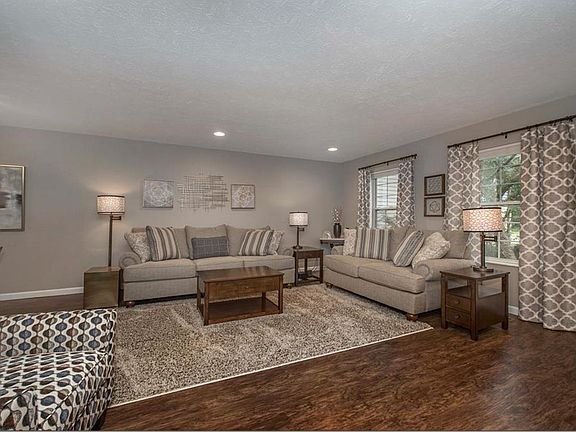 5th image of 10411 Covington Ln Unit 8C