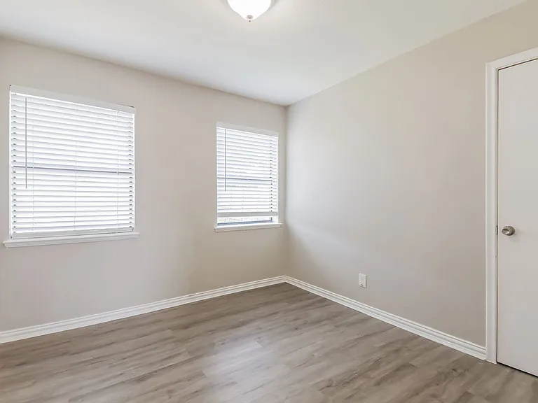 9946 Bowman Blvd — Photo 11