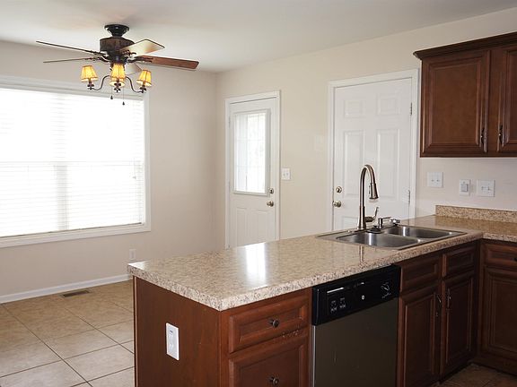 2nd image of 3505 Southwood Dr