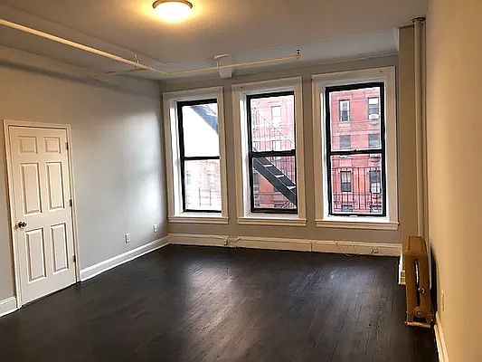 5th image of 205 W 14th St #4