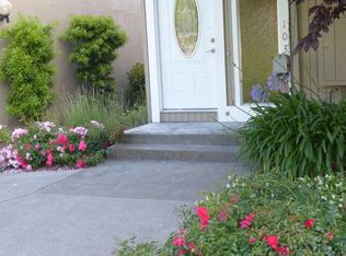 1033 Grebe St, Foster City, CA 94404