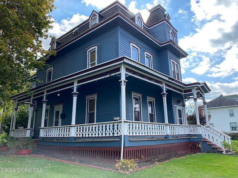 2nd image of 65 Moyer Street