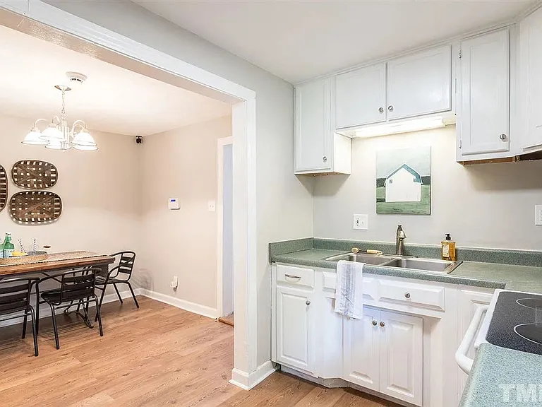 2923 Okelly St — Photo 23