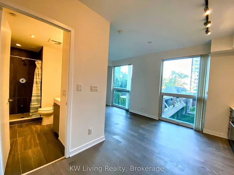 17 Dundonald St #406 — Photo 17