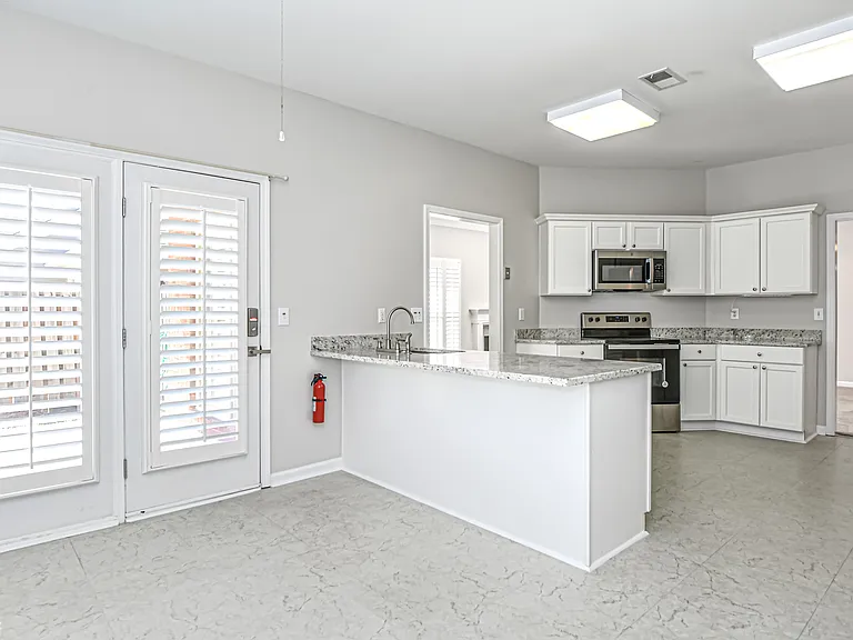 1326 Berwick Dr — Photo 13