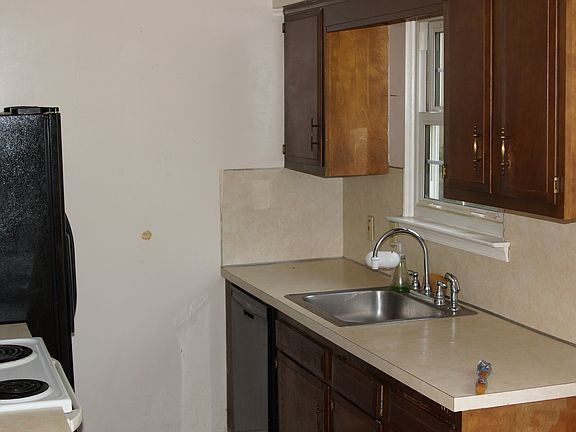 Quaint galley kitchen