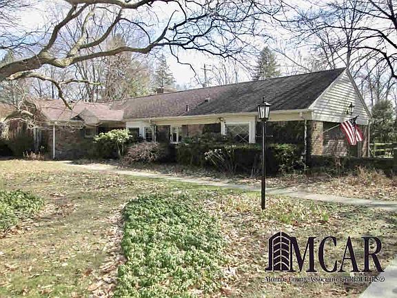 2nd image of 4135 Canterbury Dr