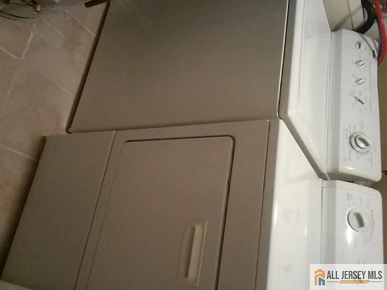 510 Sunshine Ct — Photo 13