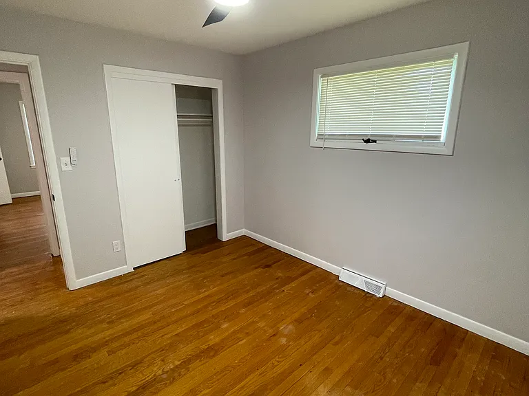 7840 Campbell St — Photo 16