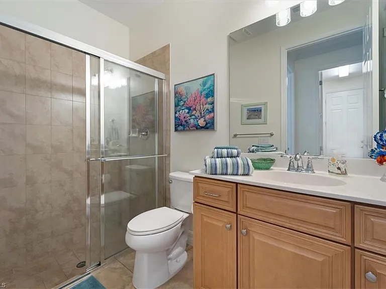 6140 Victory Dr — Photo 25