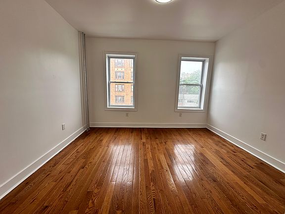 3rd image of 15 Gifford Ave #38E