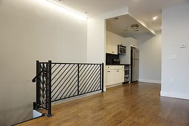 Rented by Rennit Inc.