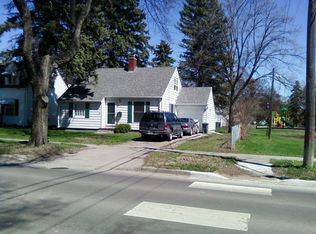 524 5th St S, Moorhead, MN 56560