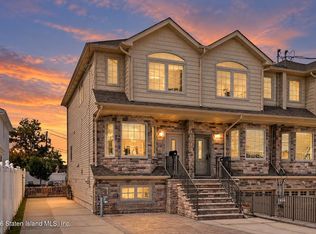 48 Waimer Pl, Staten Island, NY 10312