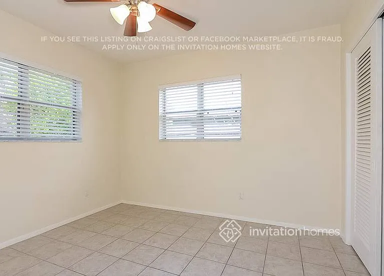 2160 Riviera Dr — Photo 15
