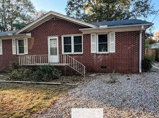 7 Bristol Dr, Taylors, SC 29687