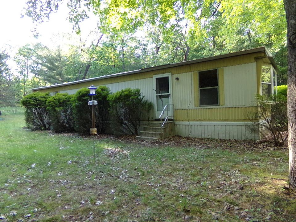 1st image of 10178 S Walnut Ave