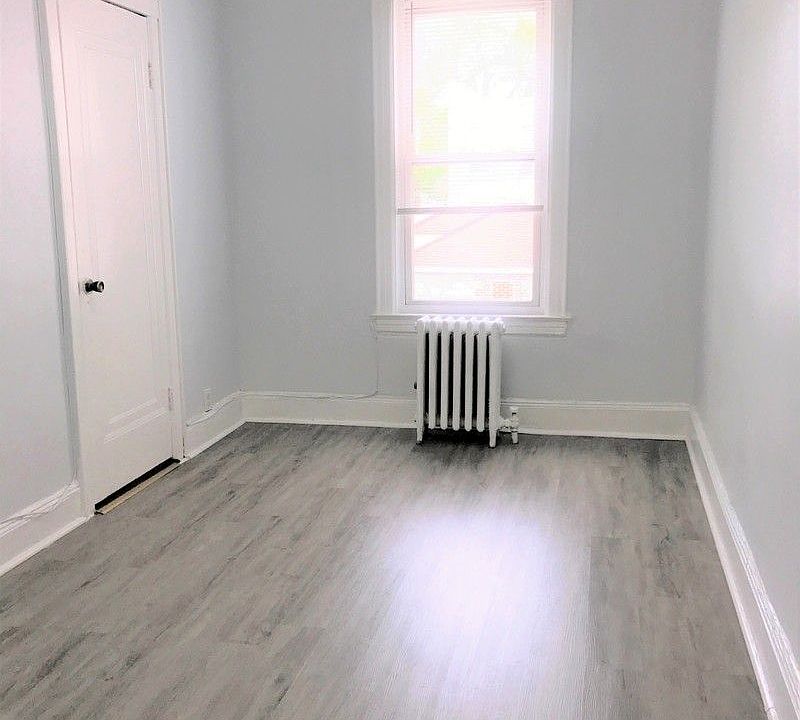1st image of 20-80 46th St #2