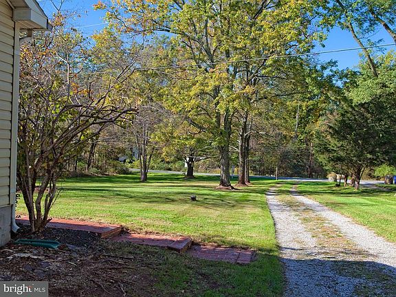 3rd image of 16515 Old Emmitsburg Rd